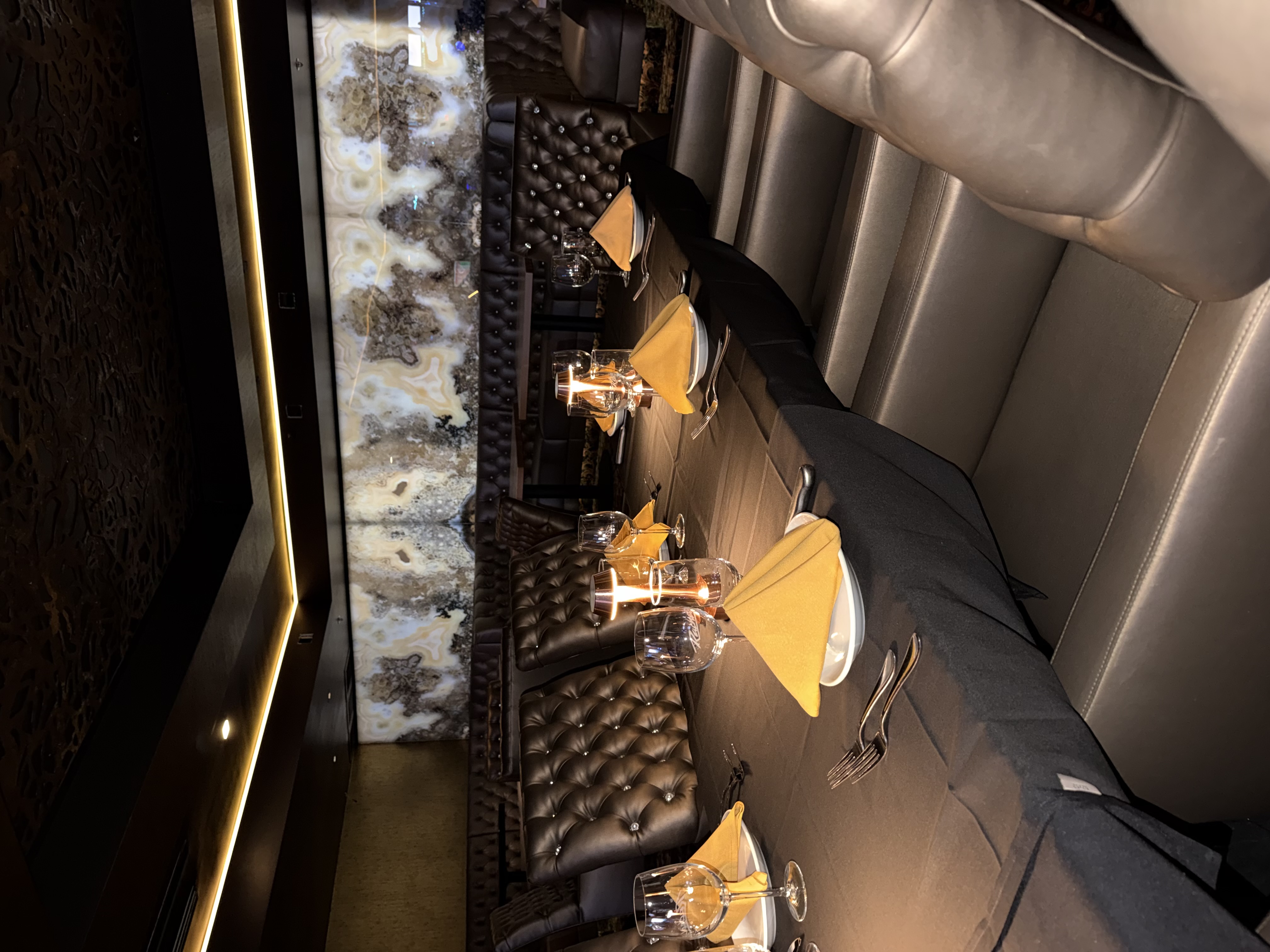 Rachel's Elegant Dining Booths and Table Service